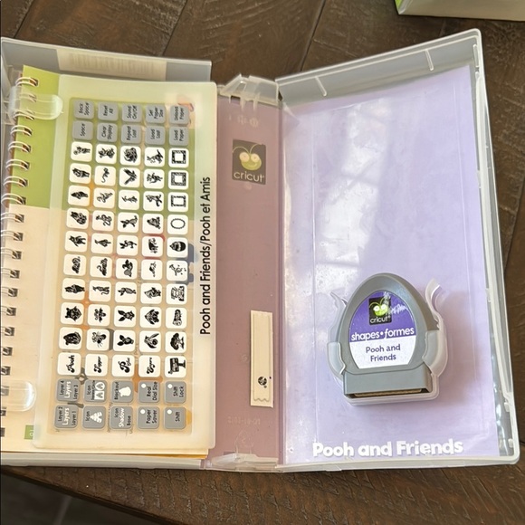 Disney Yellow Winnie the Pooh Cricut - Picture 2 of 4